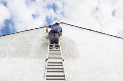 Peinture extérieure à Roquefixade — façades et ravalement